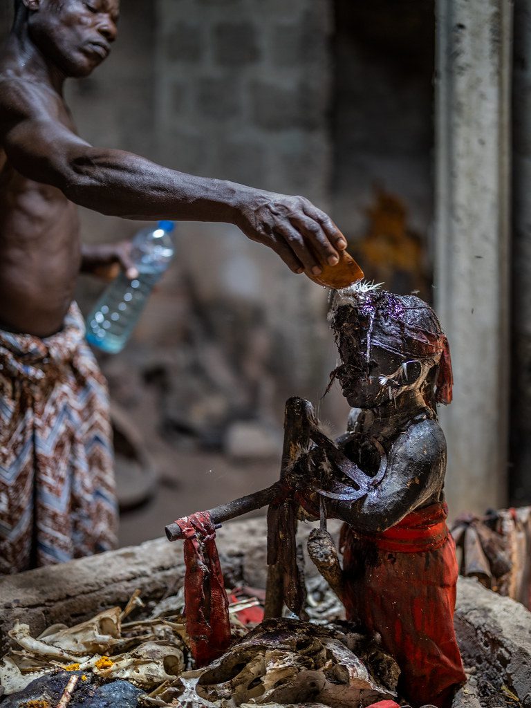 benin voodoo priest